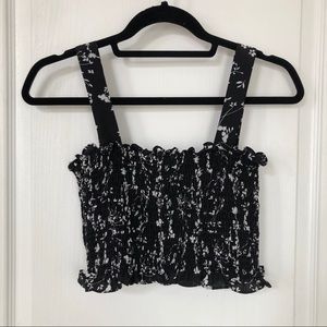 2/$25 🌻 Frill Smocked Crop Tank